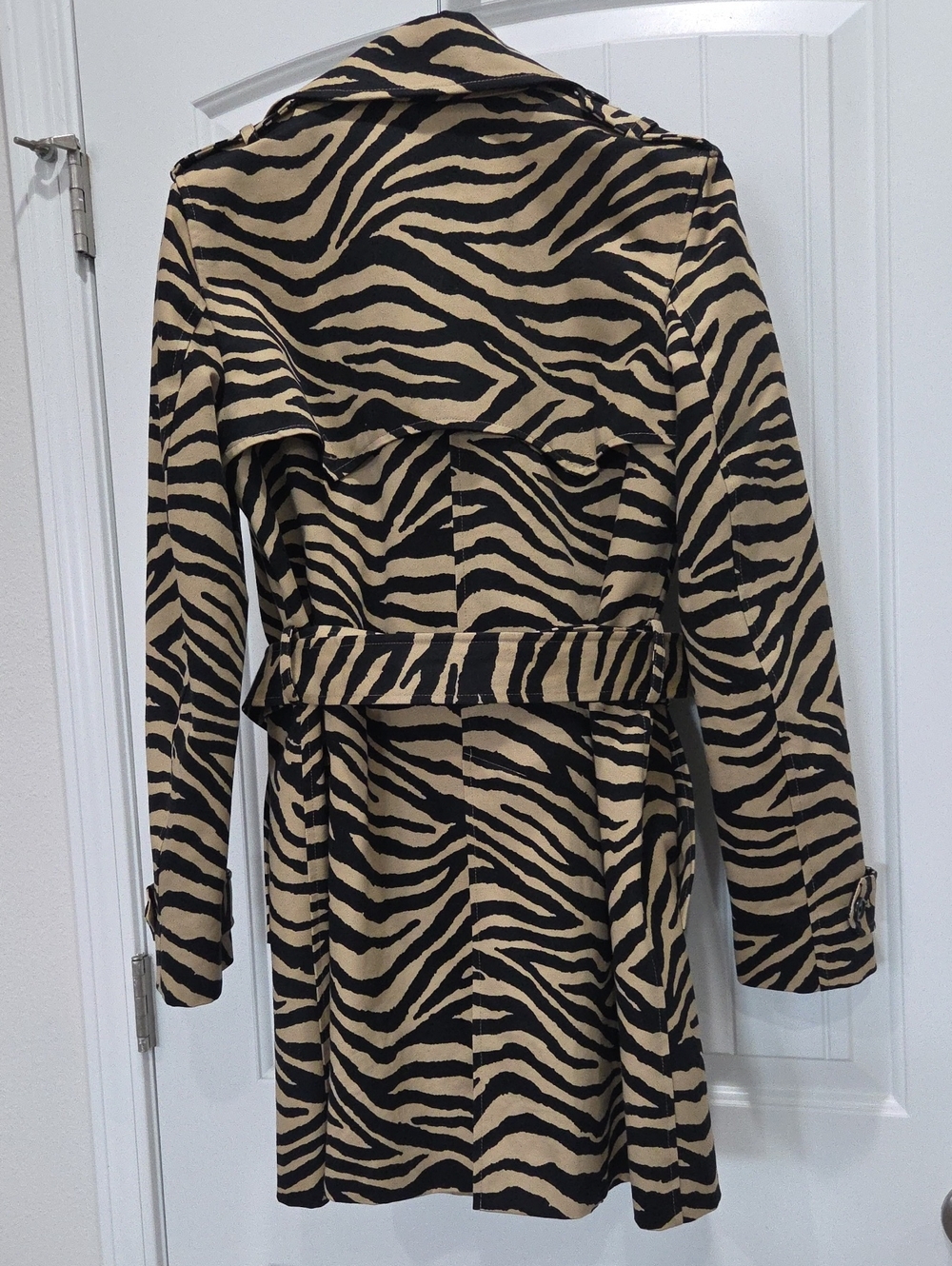 Lauren Ralph Lauren Zebra Print Belted Trench Coat - Medium - Picture 6 of 6